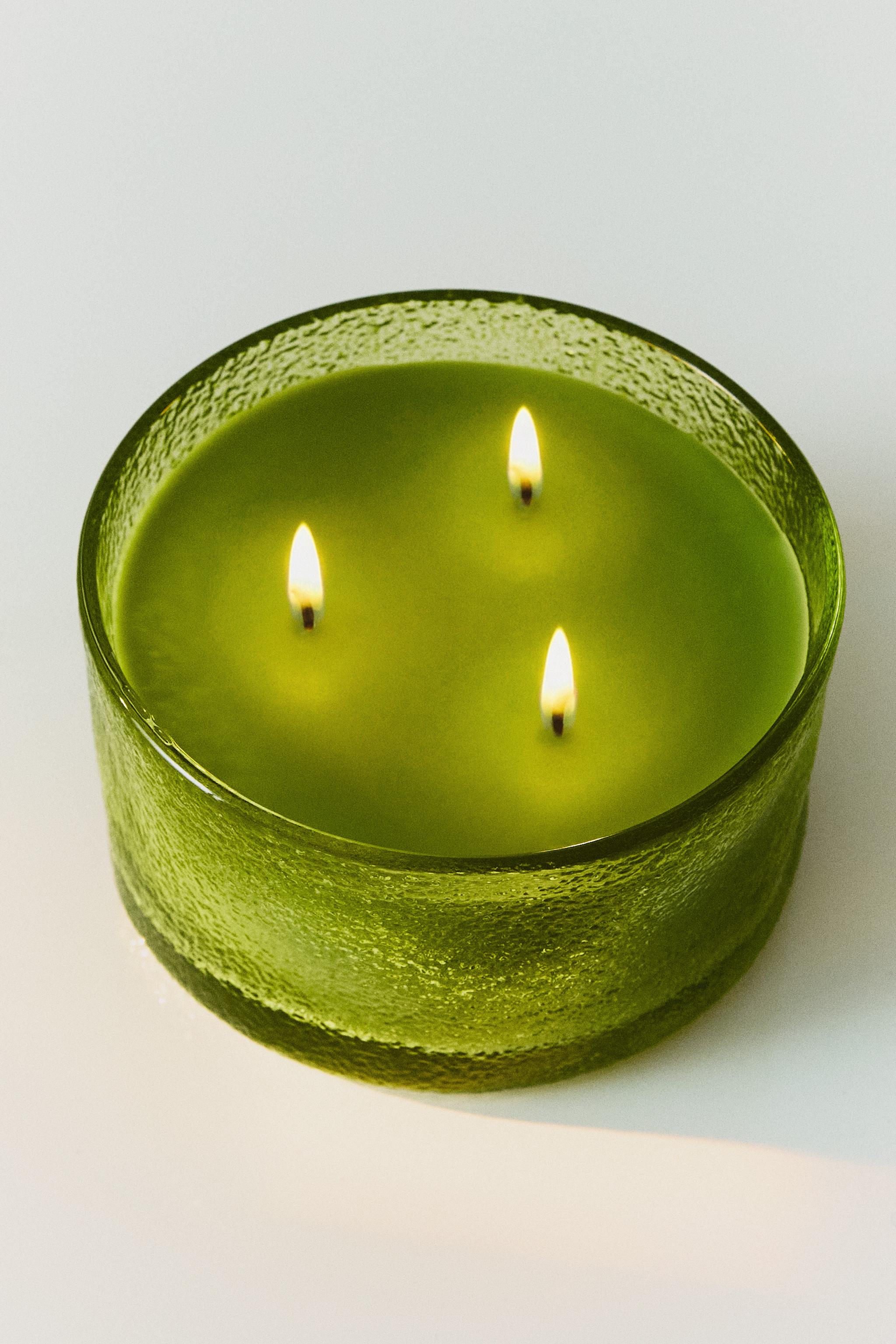 (500 G) LIME & PEPPERMINT SCENTED CANDLE